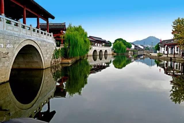 金牌厨柜：首次回购约24万股，占总股本的比例为0.1566%